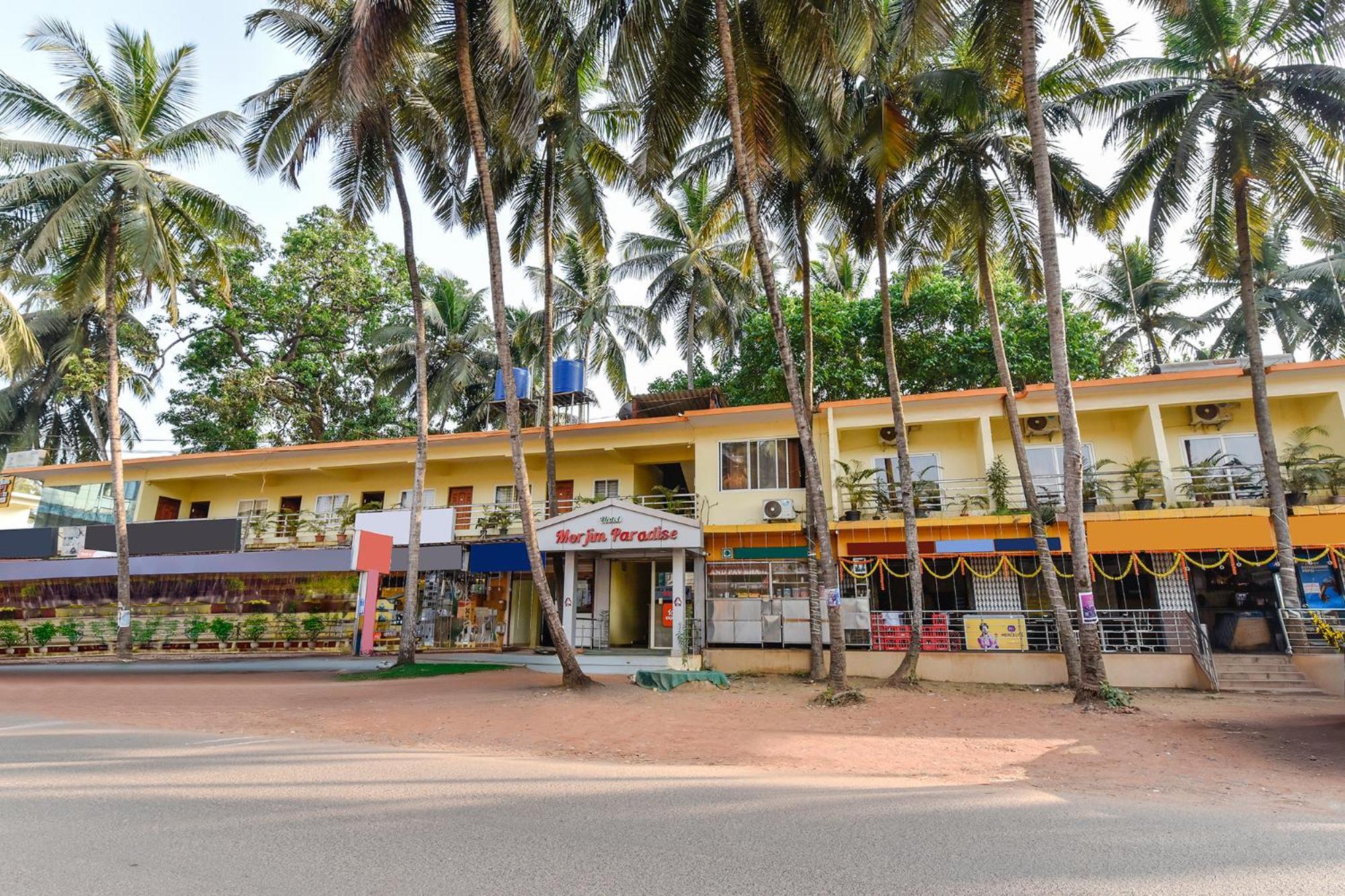Fabexpress Morjim Paradise - Nr Morjim Beach Екстериор снимка